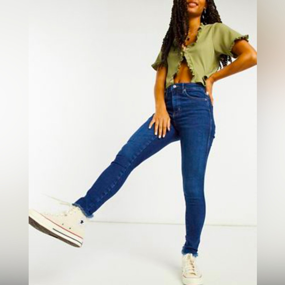 Free people raw hem high rise jegging in Navy Size 26